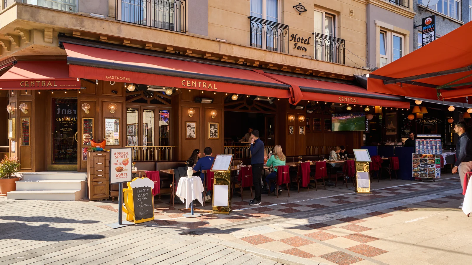 Central Gastro Pub